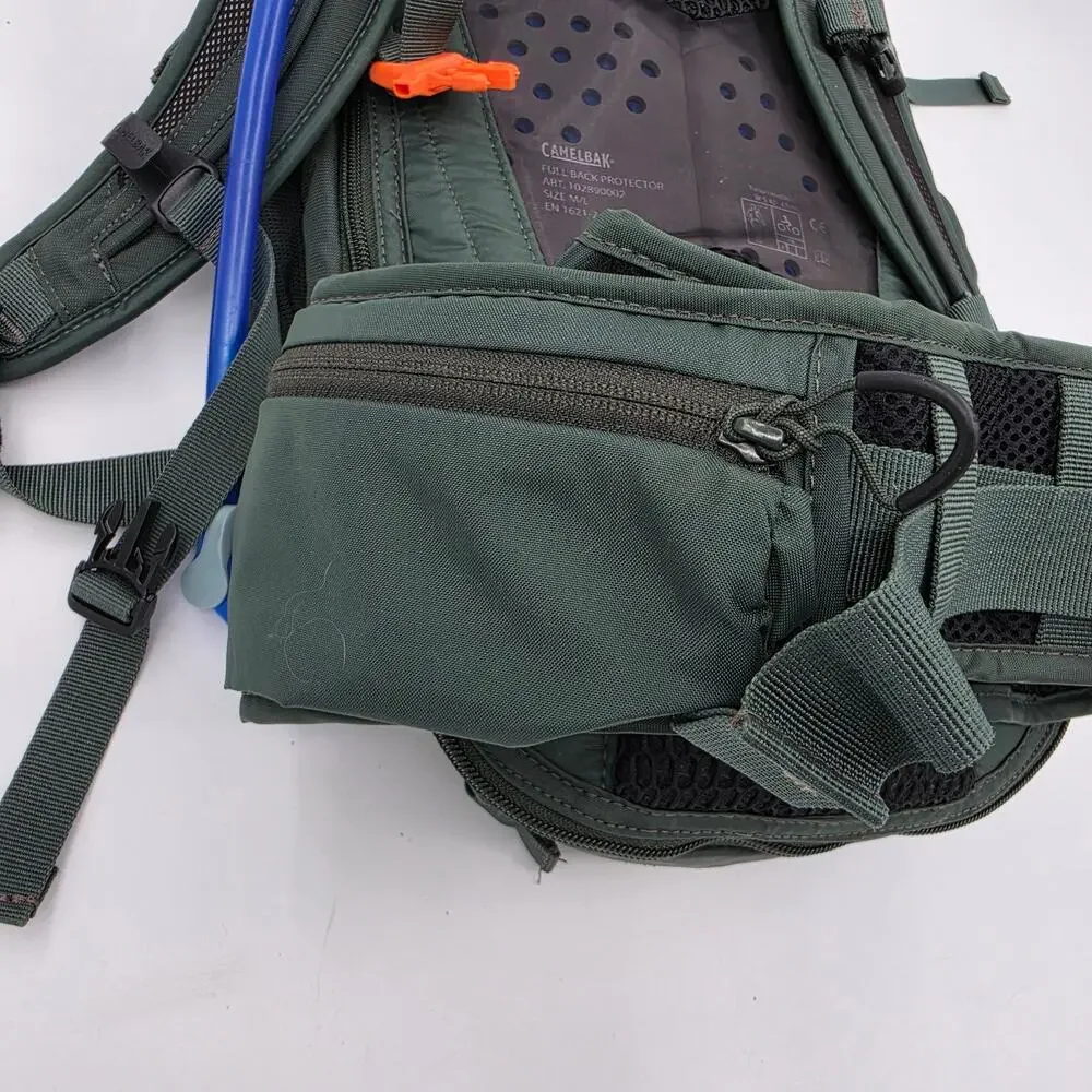 CamelBak KUDU Protector 20 MTB Hydration Backpack Spine Armor Green Blue EUC M-L